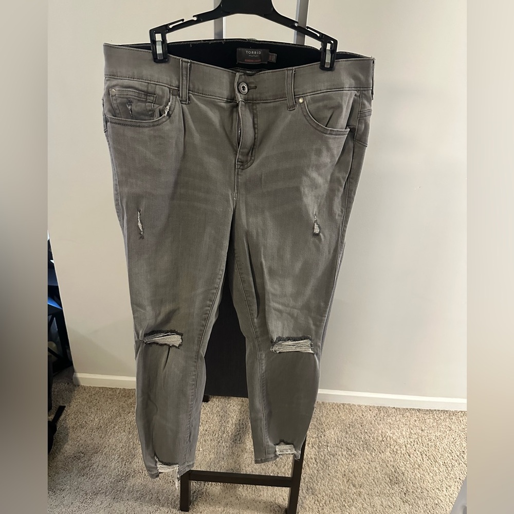 Torrid Bombshell Skinny - Super Soft - Size 16